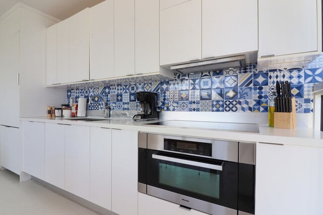 Photo - 250 Collins Ave Unit ID1272080P