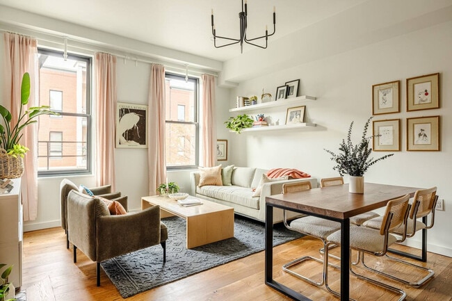 Building Photo - 1510 Race St Unit ID1056153P