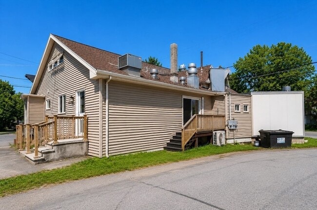 Building Photo - 6 Seaview Ave Unit 1