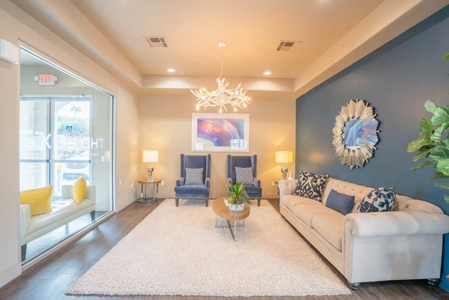 Photo - 10 W Minnezona Ave Unit ID1263113P