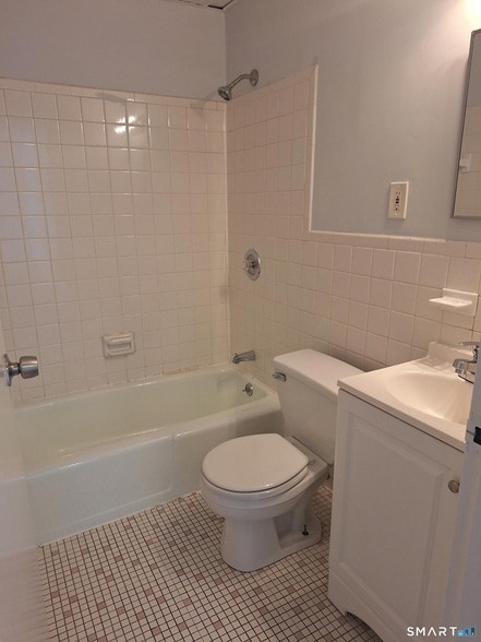 Photo - 217 Hollister Ave Unit b8