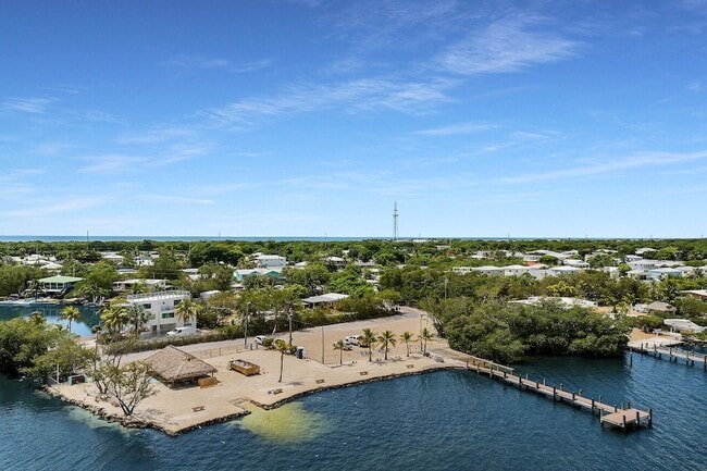 Photo - 21 Poinciana Dr