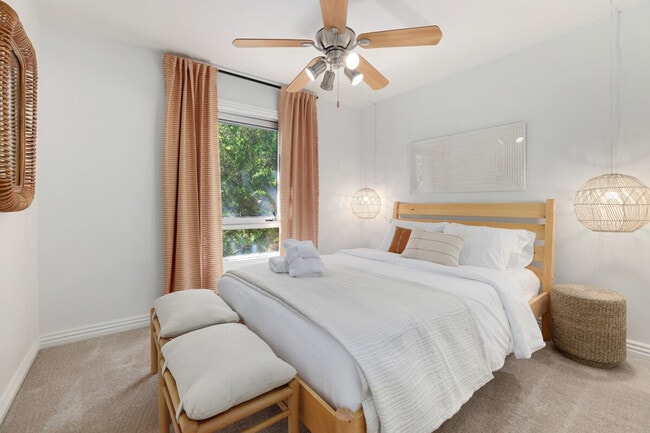 Photo - 275 E Noble Ln Unit ID1221861P