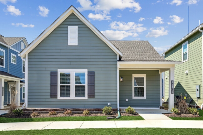 Photo - Hamlet Watkins Centre - Homes & Townhomes for Rent