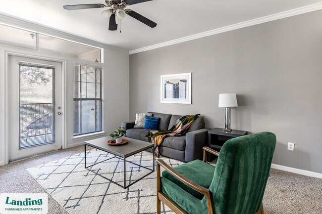 Building Photo - 1000 Henderson St Unit 203.1407741