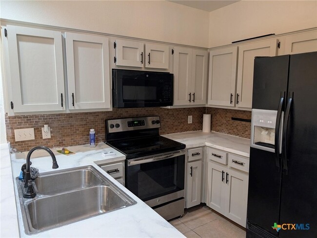 Photo - 1221 Hopkins St Unit 13