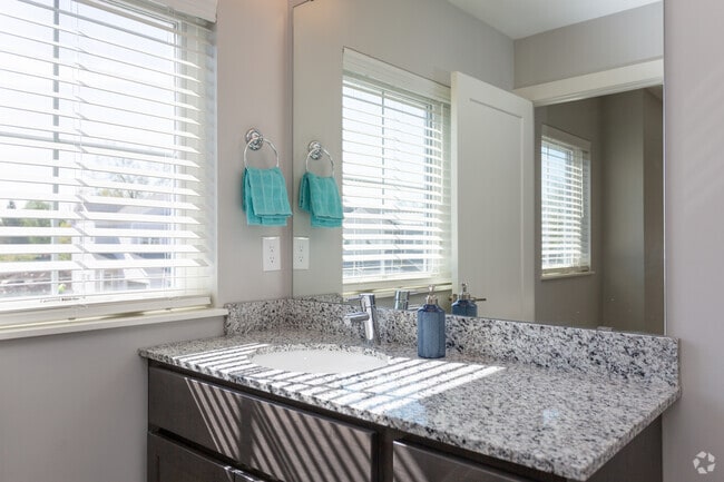 3 BR, 2.5 BA - 1475 SF - Michigan Meadows