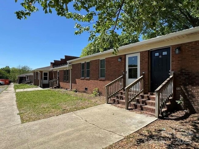 Photo - 19612 Oak St Unit 7