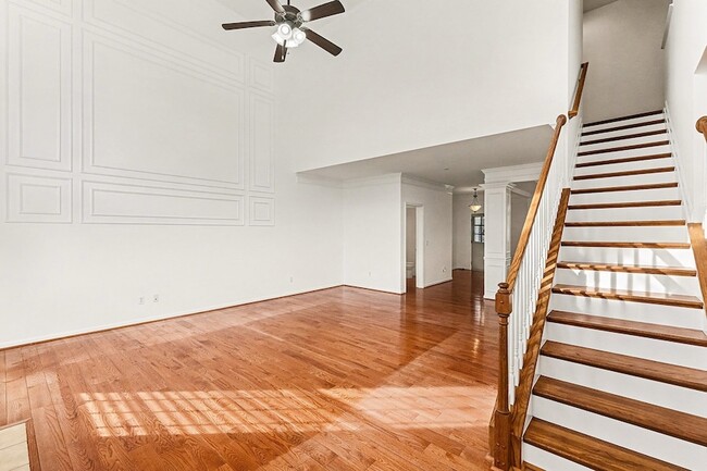 Photo - 8816 Caswick Ct