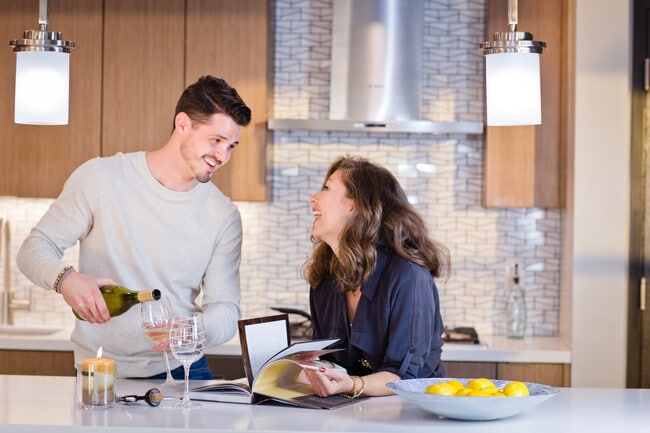 The perfect kitchen to make memories - Vici Luxury Rentals - Little Italy