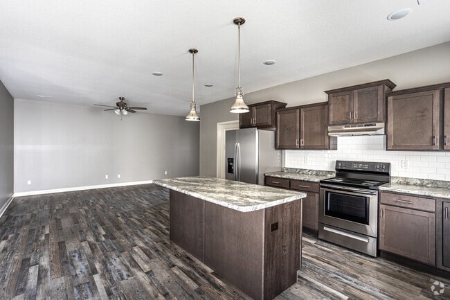 2BR, 2BA - Jefferson West