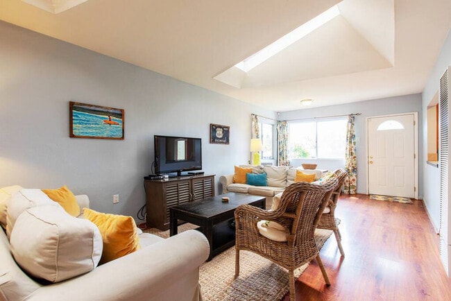 Building Photo - 549 San Dieguito Dr Unit ID1048650P