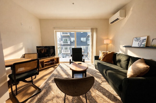 Photo - 1640 N Water St Unit ID1379035P