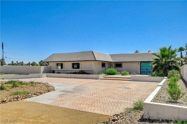 Photo - 3962 Euclid St