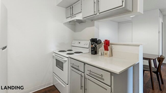 Photo - 1071 Clayton Ln Unit M1306