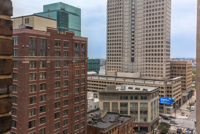 Photo - 10 Light St Unit FL9-ID1024636P