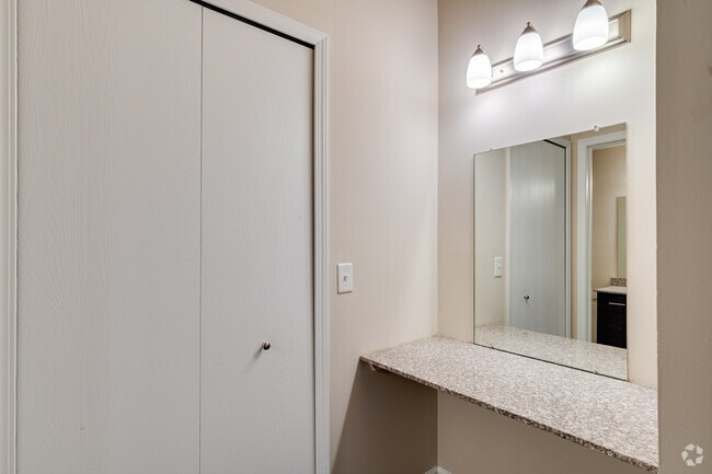 2BR, 2BA - The Huron - 1,040SF - The Crossing At Eagle Pond