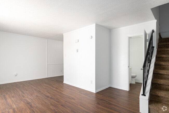 2BR, 1.5BA - 1100SF - Living Room - Fairbanks Apartments