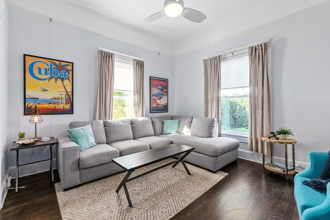 Building Photo - 17 Old Mission Ave Unit ID1281913P