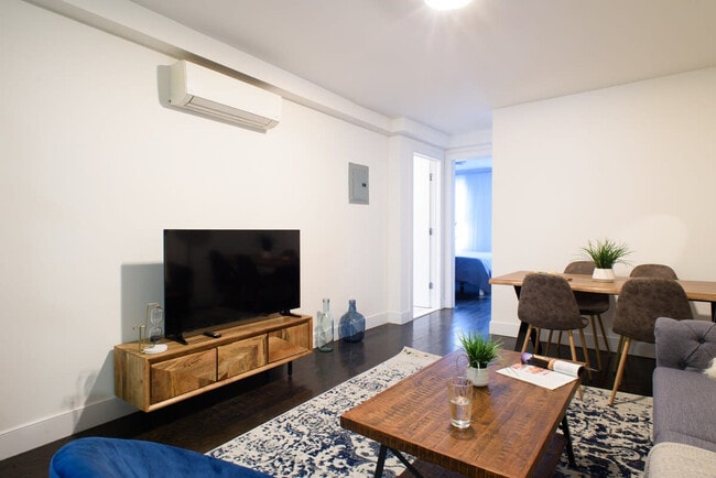 Photo - 359 W 39th St Unit ID1021828P