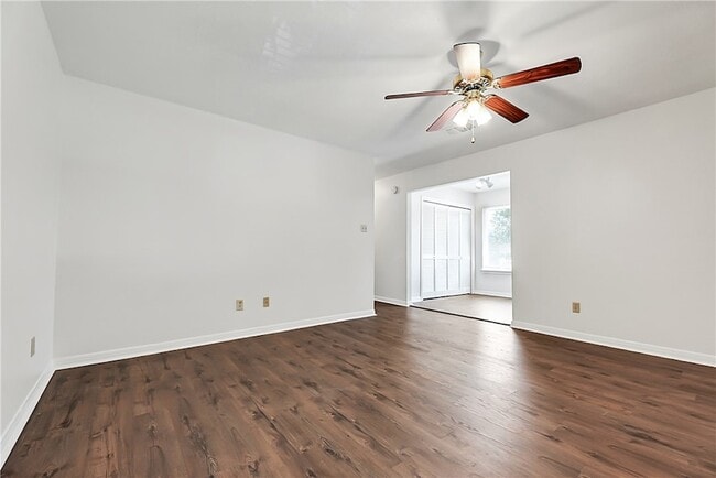 Photo - 1201 Autumn Cir Unit B