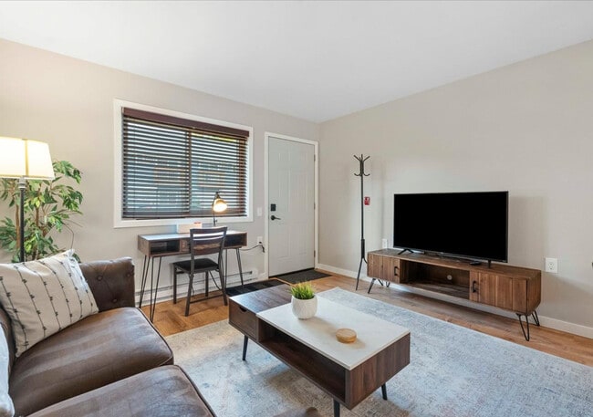 Photo - 1217 E Wilson St Unit ID1377401P