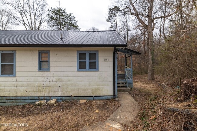 Photo - 219 Highland Ave