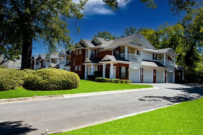Photo - Inverness Apartments