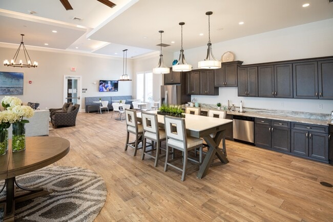 Leasing Clubhouse - The Oasis at Plainville