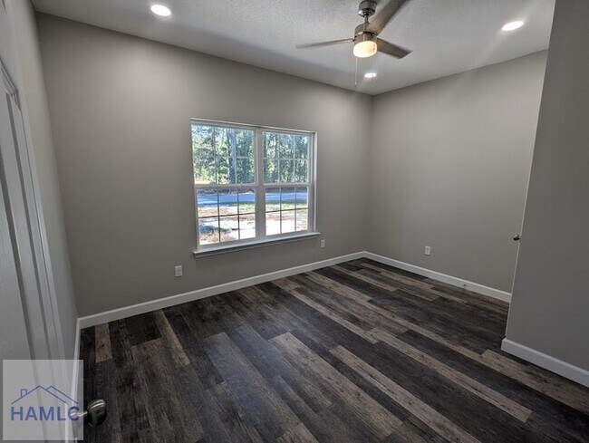 Photo - 275 Myrtle Ave