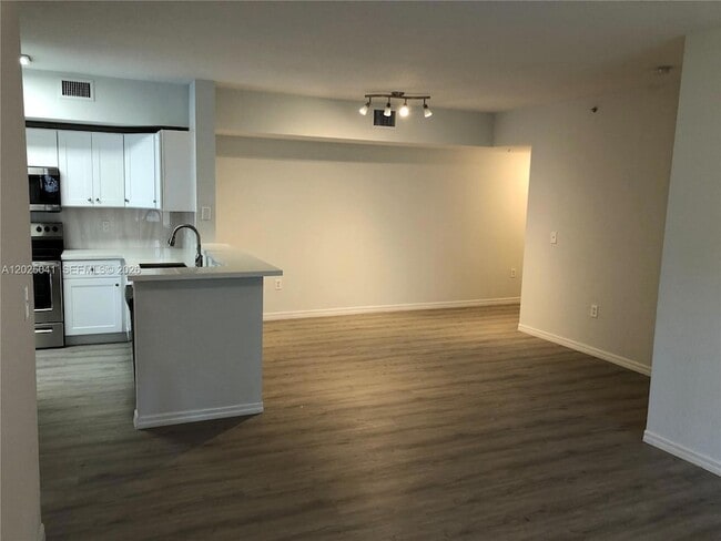 Photo - 2544 Centergate Dr Unit 108