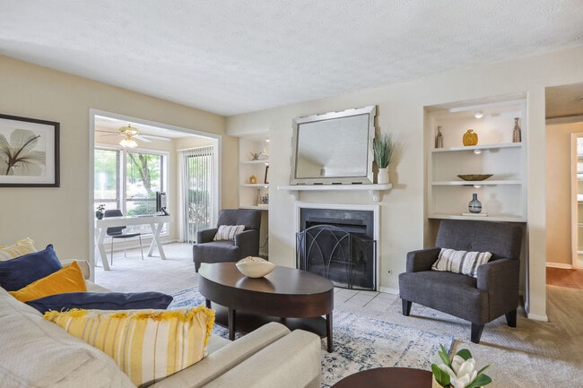 Building Photo - Reserve at Twin Oaks