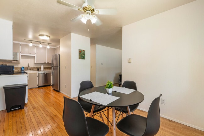 Photo - 15706 Ash Way Unit ID1289576P