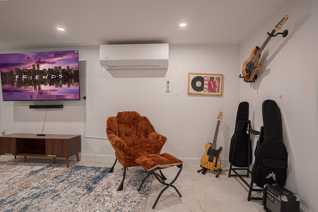 Photo - 48 Somers St Unit SI ID1359075P