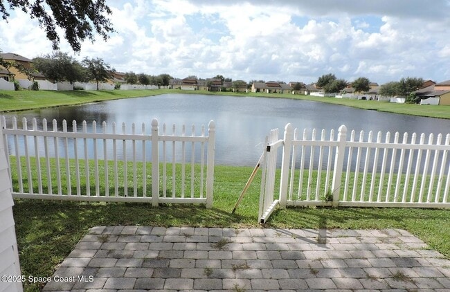 Photo - 765 Luminary Cir