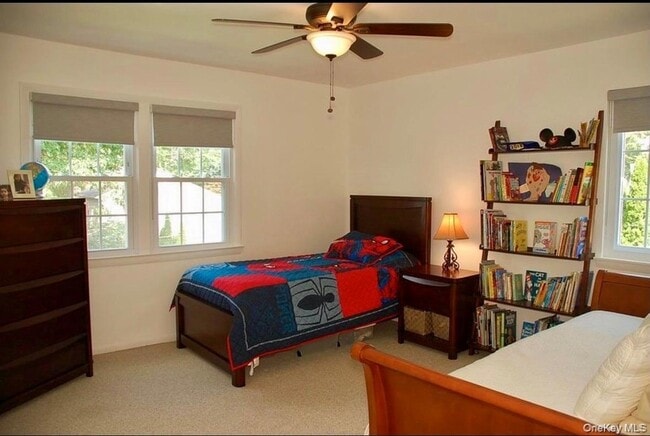 Photo - 18 Coralyn Ave