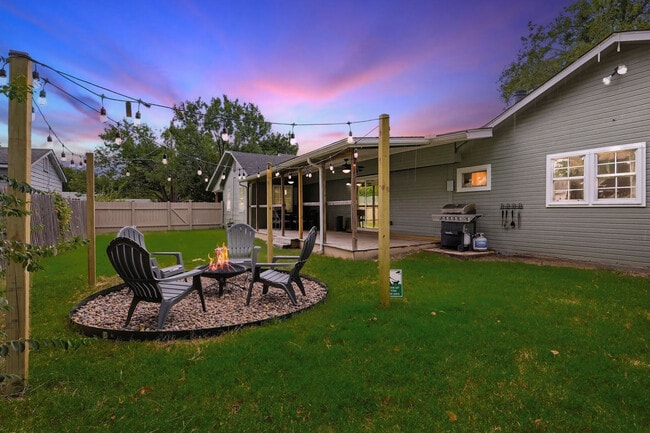 Photo - 327 W Texas St Unit ID1309041P