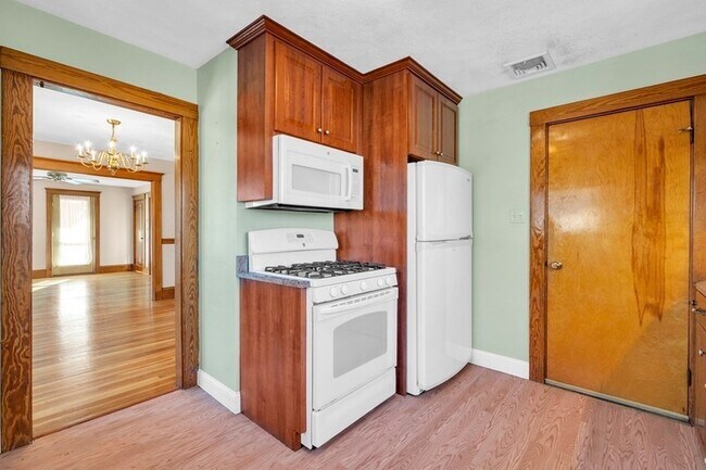 Photo - 11-13 Bridgham Avenue Unit 2 Unit 2