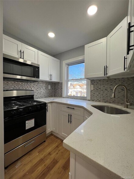 Photo - 240-30 141st Ave
