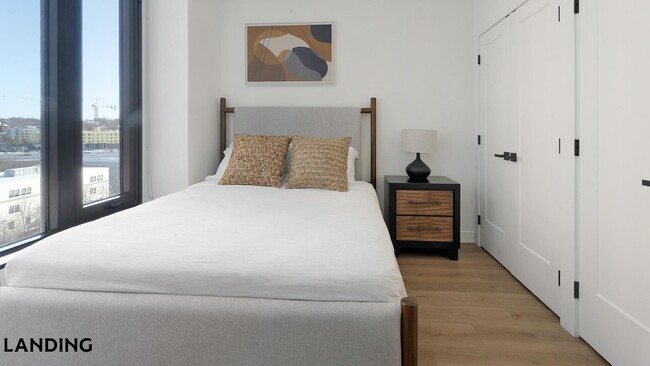 Building Photo - 632 Howard Rd SE Unit 735