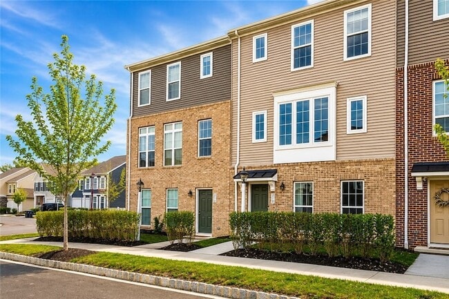 Photo - 210 Gress Rd
