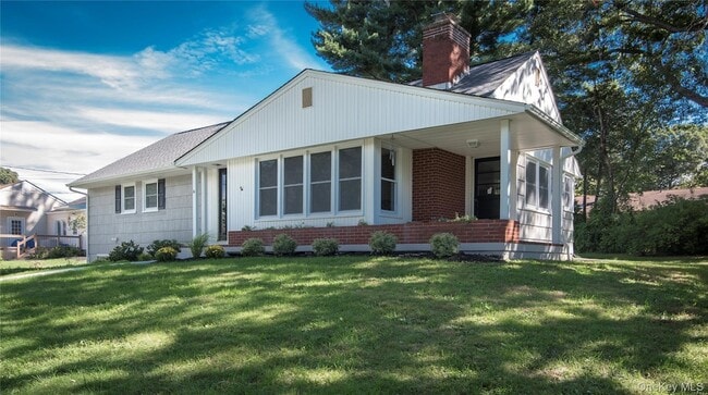 Photo - 16 Elmwood Dr