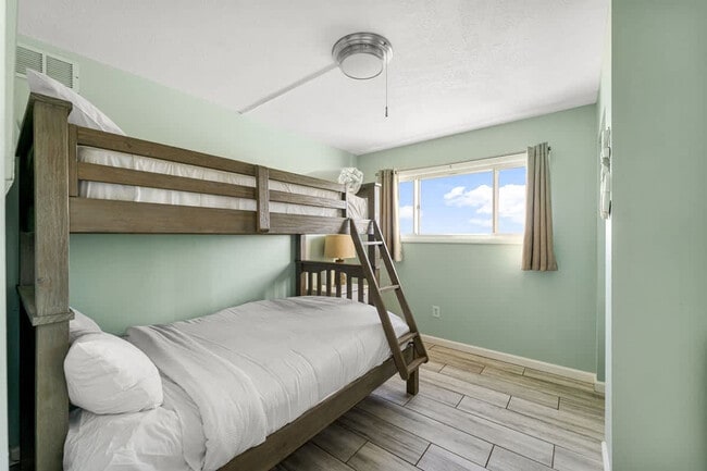 Photo - 8743 Thomas Dr Unit SI FL11-ID1354996P