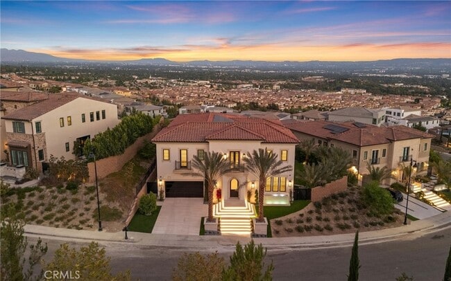 Photo - 20448 Liverpool Way