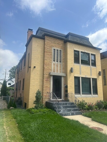 Photo - 6620 W Devon Ave Unit 2