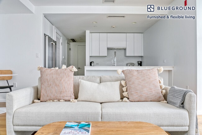 Photo - 26 W Broadway Unit FL6-ID580