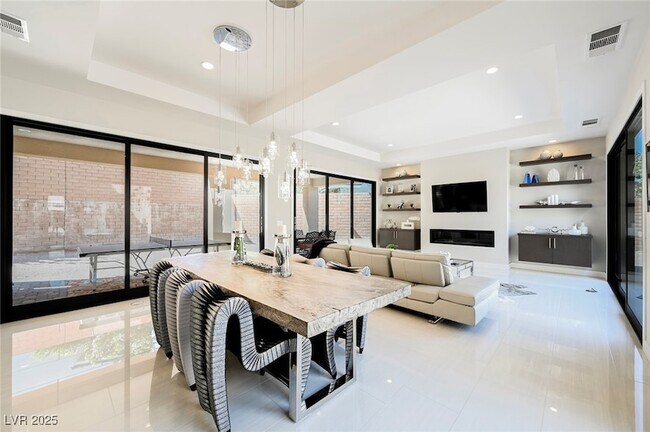 Photo - 19 Garden Rain Dr