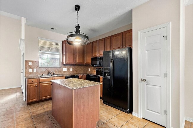 Photo - 816 Sterling Creek Cir