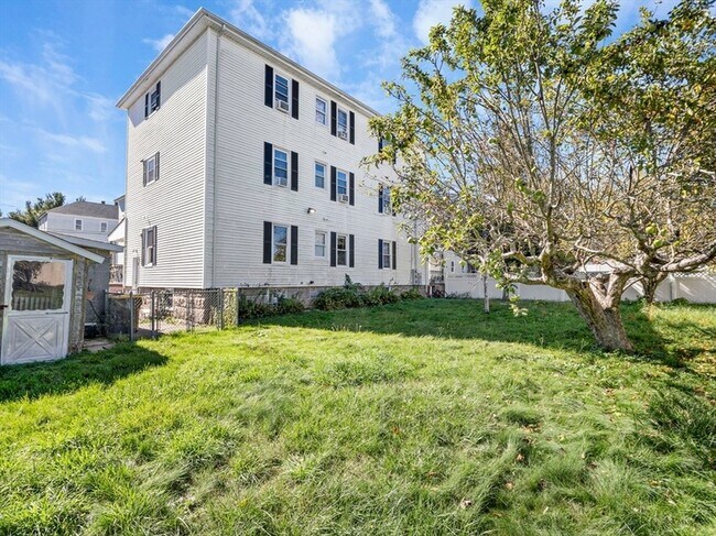 Photo - 306 Mott St Unit 1