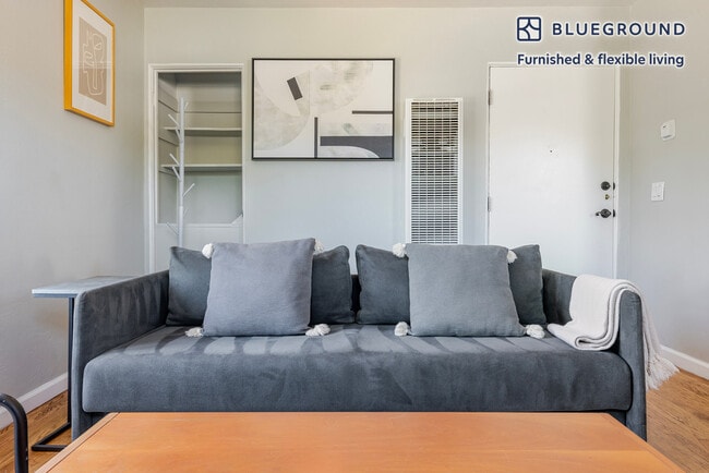 Photo - 325 Hawthorne Ave Unit SI FL2-ID2012